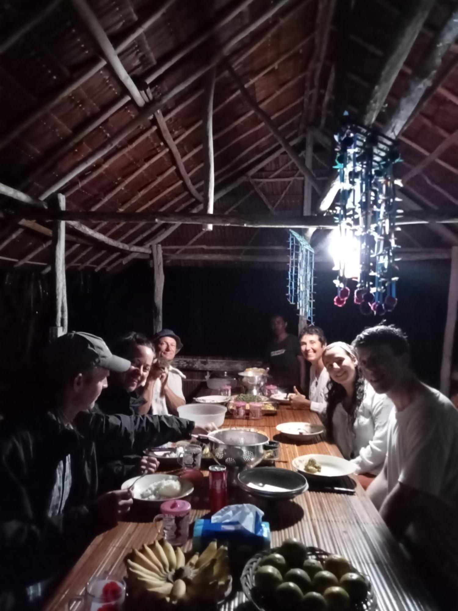 Ransiwor Homestay Kri Екстер'єр фото