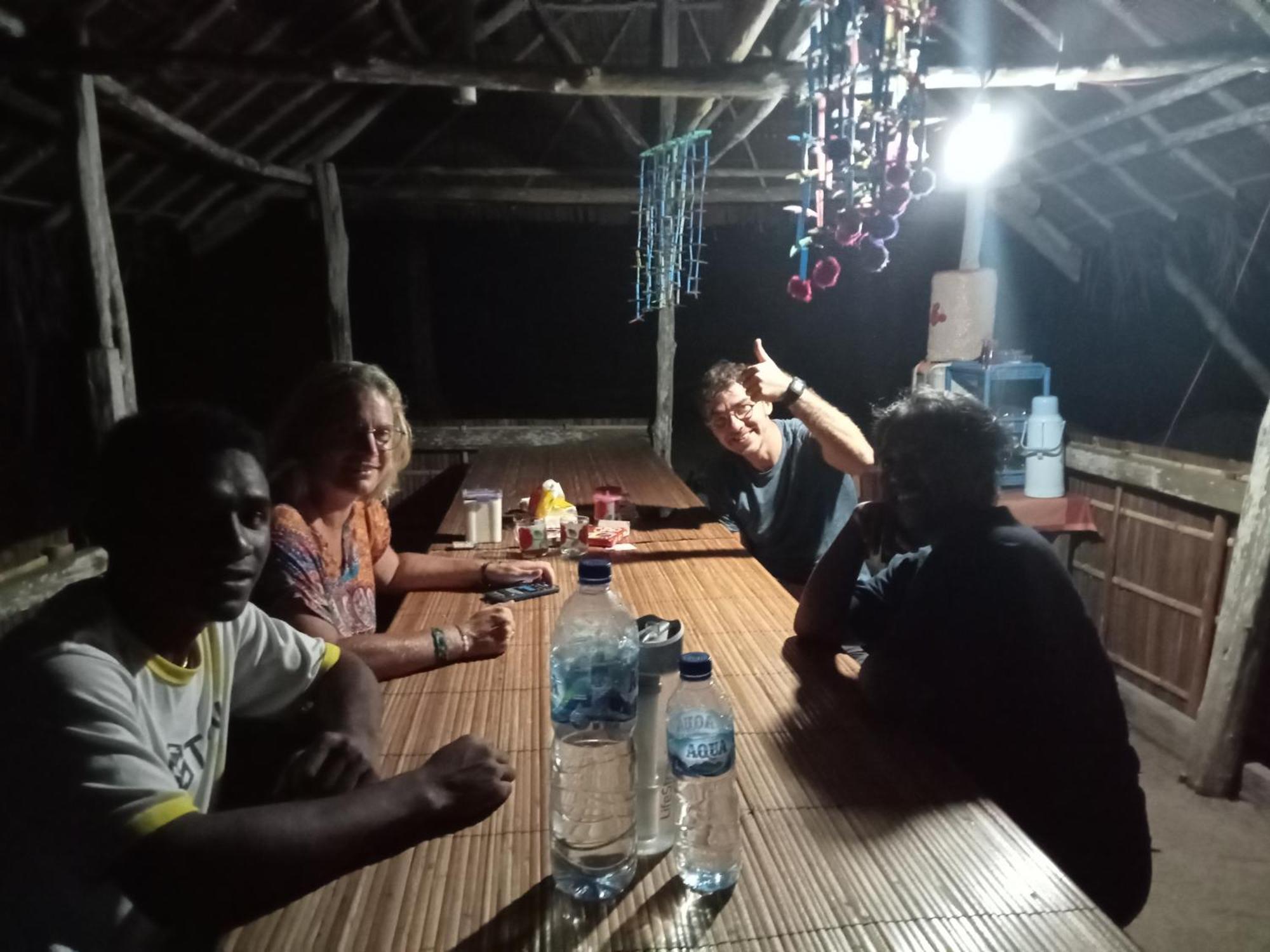 Ransiwor Homestay Kri Екстер'єр фото